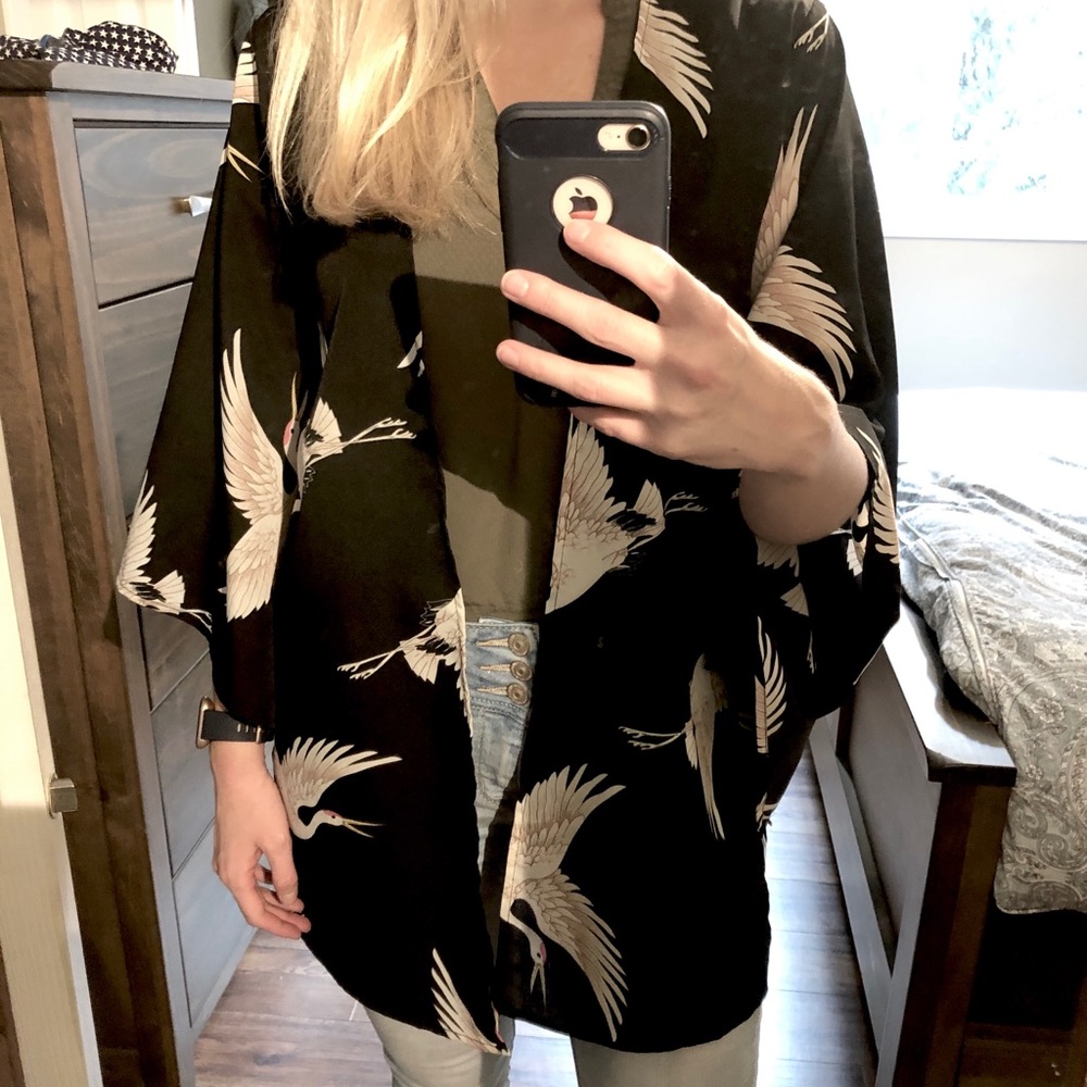 *2/30* Aakaa kimono NWOT
